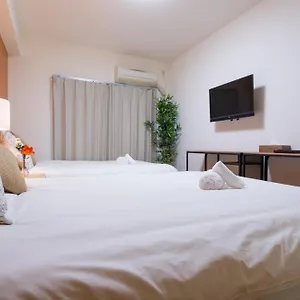 Krehl Minamihorie Condominium 3* Осака